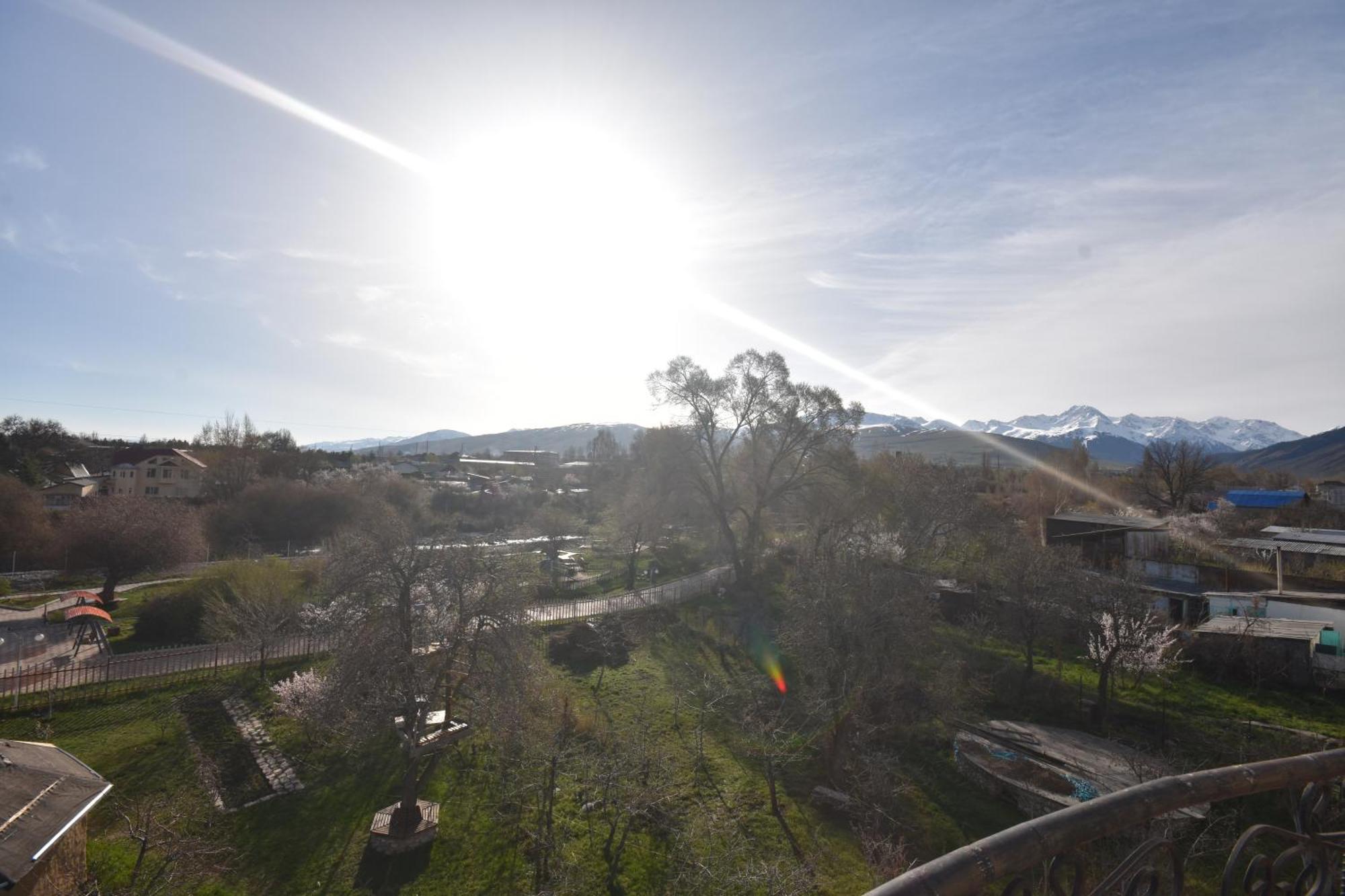 Riverside Karakol Exterior foto